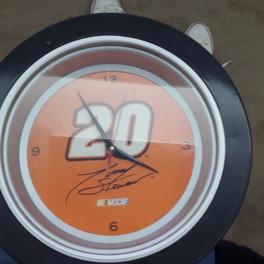 Nascar Tony Stewart clock